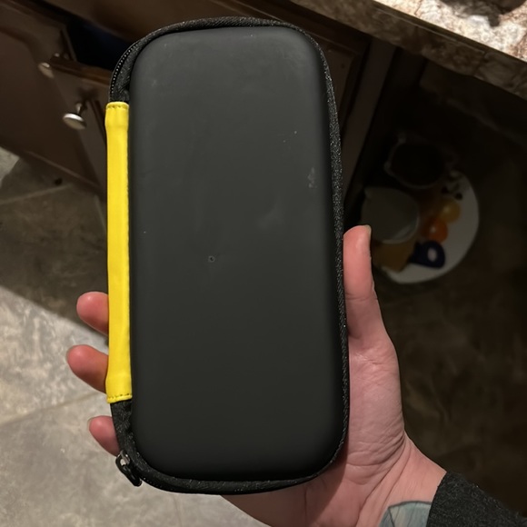 Nintendo Switch Lite Pokémon Case - Picture 2 of 3